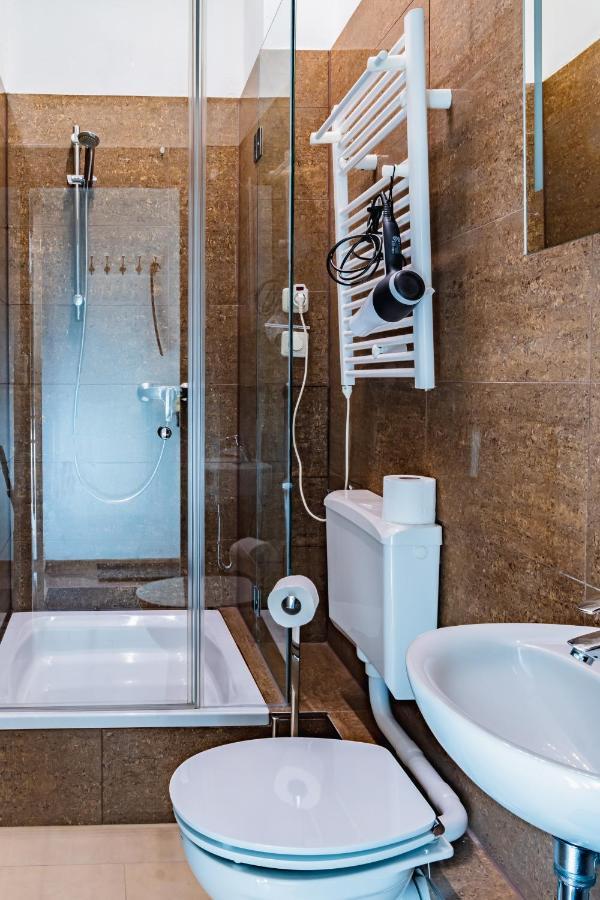 Am Kirchenplatz Apartment Rostock